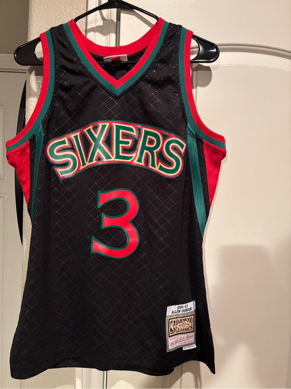 Mitchell & Ness Allen Iverson 76ers 1996-97 Christmas Swingman Jersey M